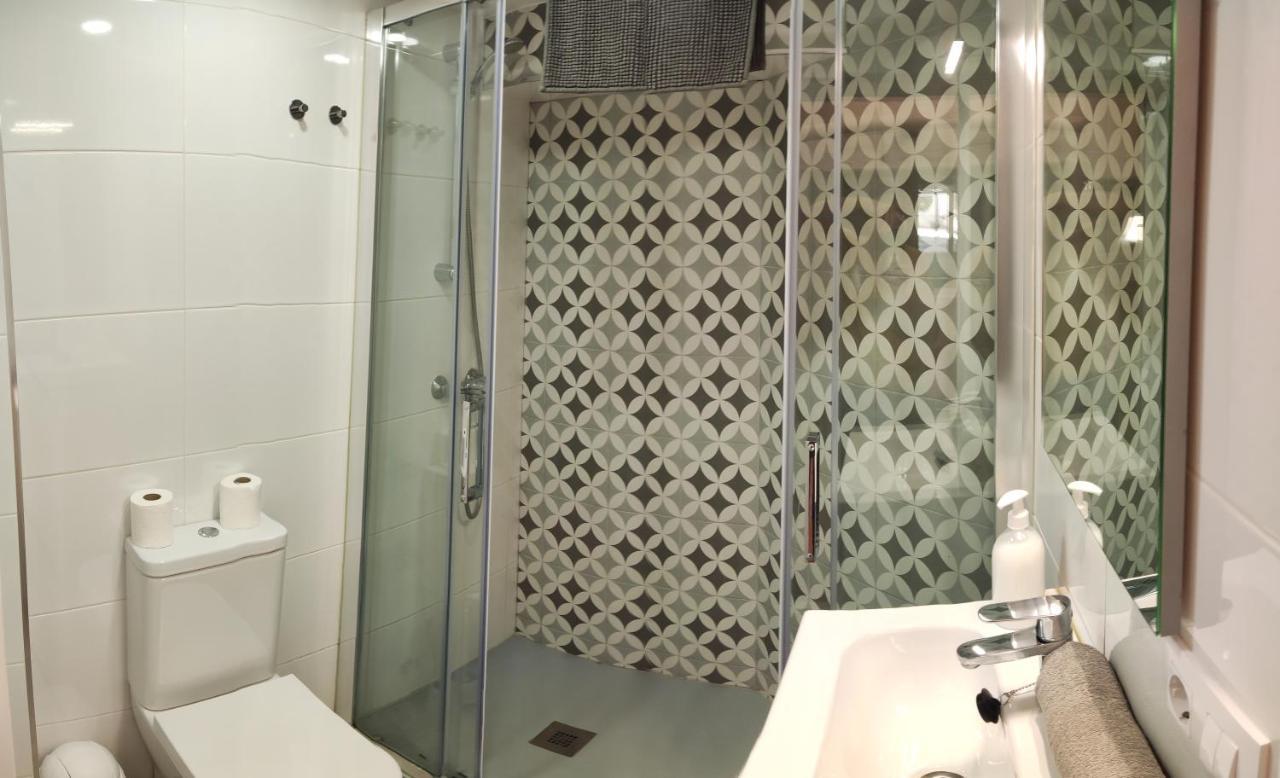 Apartamento Para Familias A 50 Metros De La Playa Ρόζες Εξωτερικό φωτογραφία